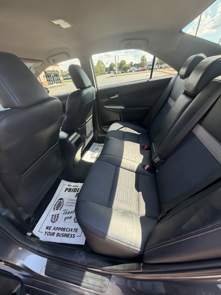 2013 Toyota Camry SE - Photo 14