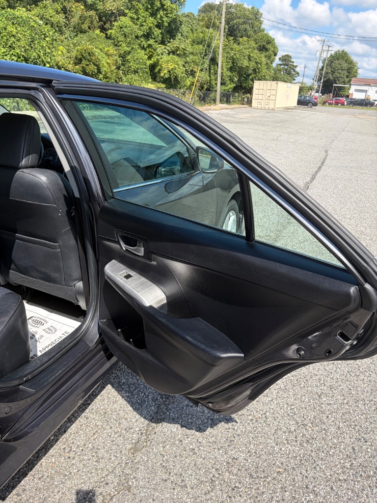 2013 Toyota Camry SE - Photo 15