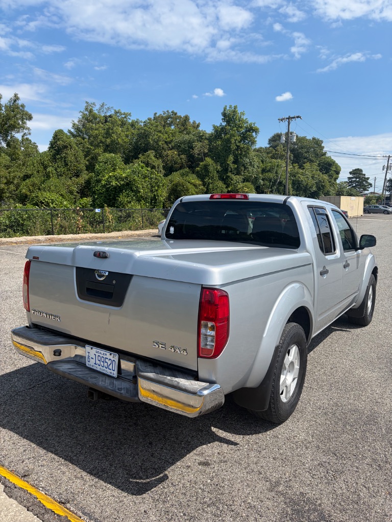 2005 Nissan Frontier SE - Photo 7
